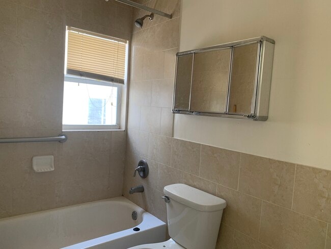 Interior Photo - 145 SW 15th Ave