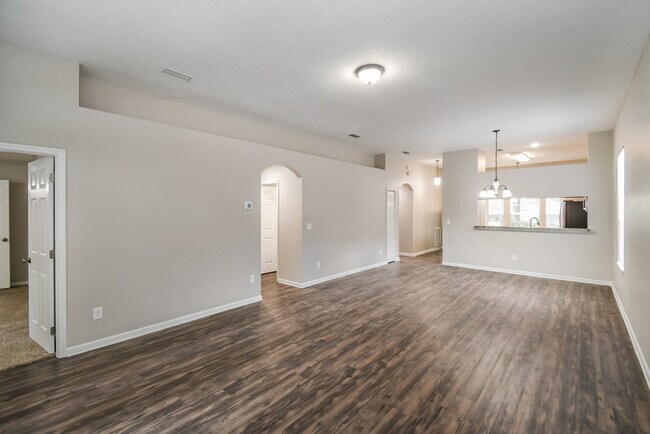 Foto del edificio - 10884 Campus Heights Ln