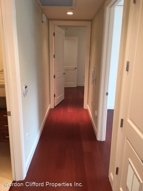 Building Photo - 2 br, 2 bath House - 1501 GREENWICH ST. #203