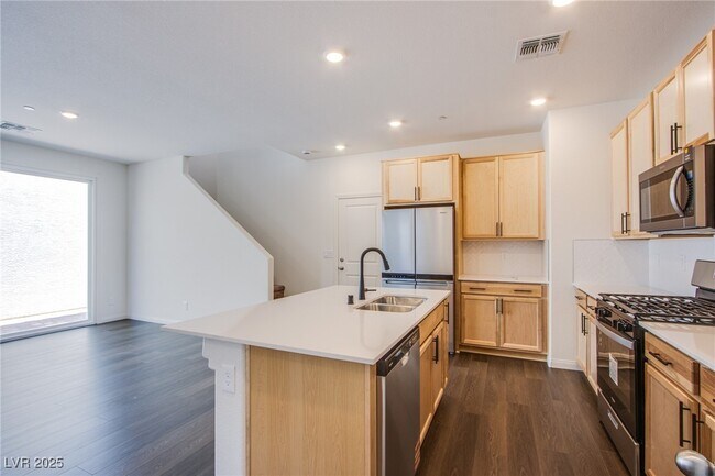 Building Photo - 2758 Pellaro Walk