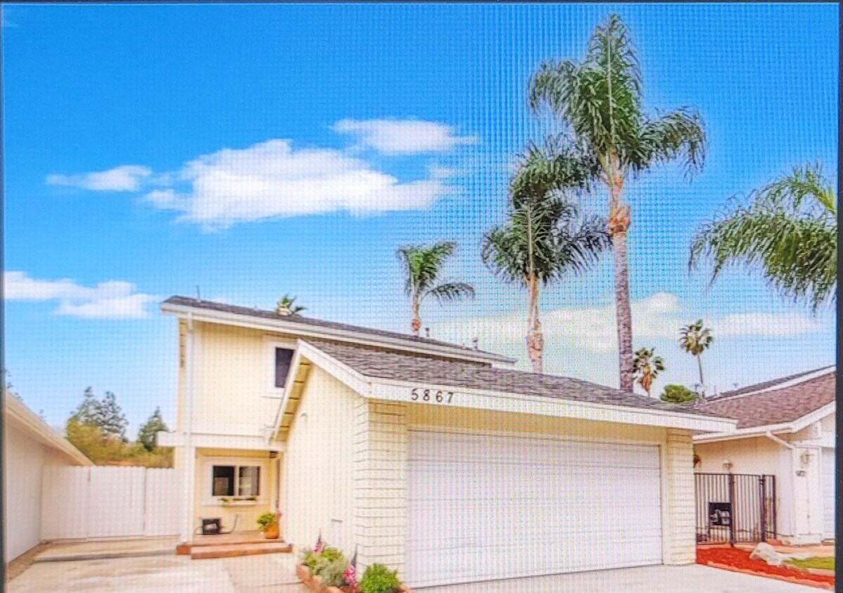 Outside Entrance - 5867 Cape Horn Dr