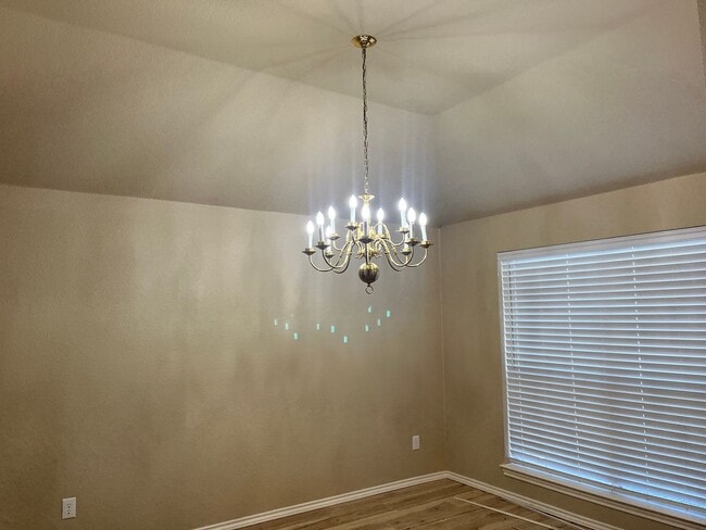 Building Photo - Beautifully Updated 4-Bedroom Home with Community Pool & Excellent Schools!