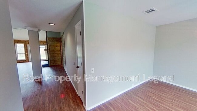 Foto del edificio - 3740 Racquet Ct