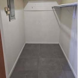 Building Photo - 143 S Gosnell St