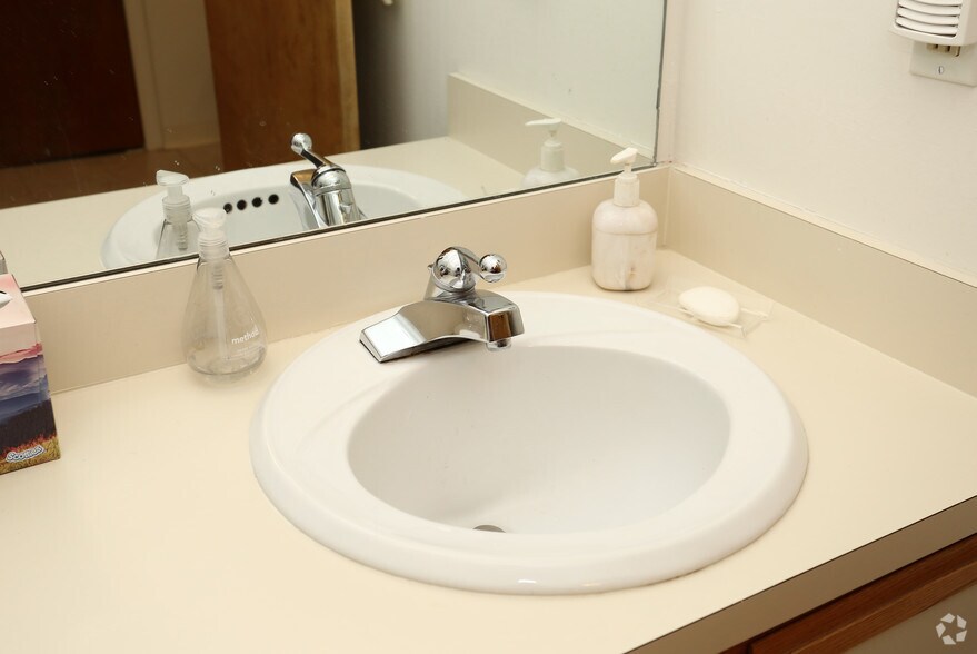 Bathroom Fixtures Hartford Ct court of saint james a 55+ community rentals - west hartford, ct Bathroom Fixtures Hartford Ct court of saint james a 55+ community rentals - west hartford, ct