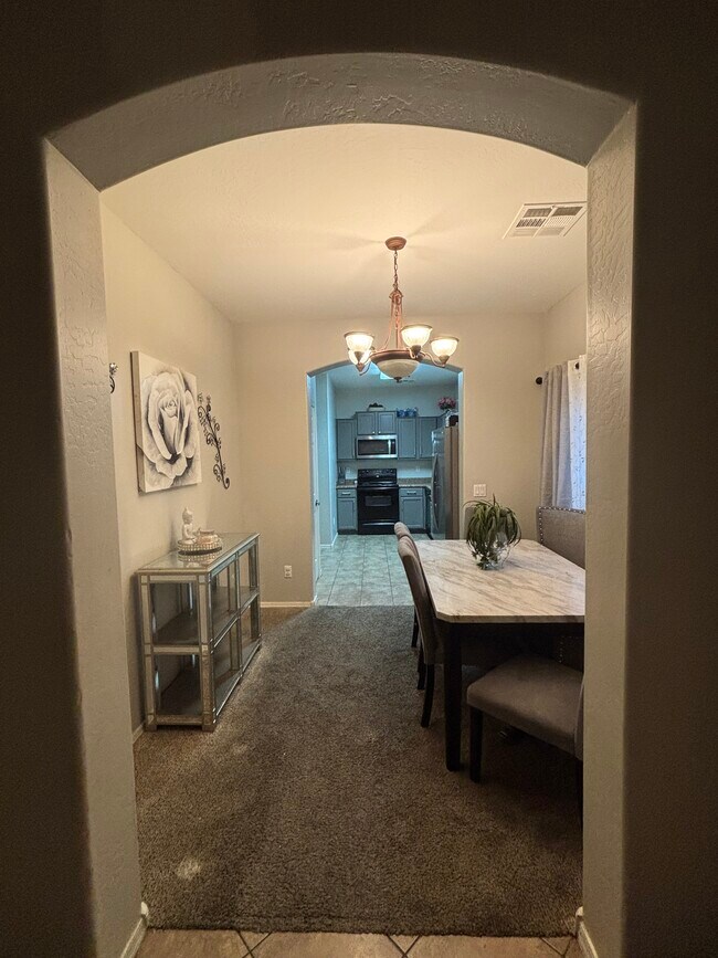 Foto del edificio - 17748 W Mandalay Ln