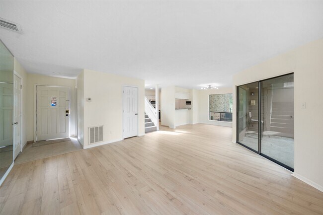 Foto del edificio - 20271 Sunny Shores Dr