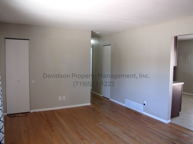 Foto del edificio - Updated 5 Bedroom House in Central Colorad...