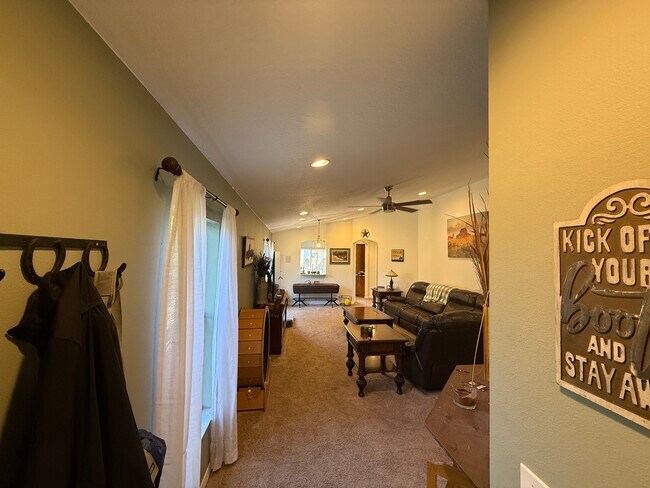 Foto del edificio - 12245 Deertrack Loop