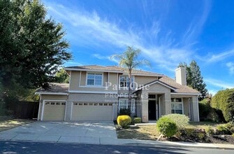 Building Photo - 102 Forest Hill Dr