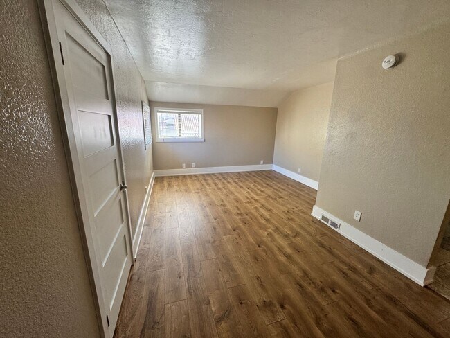 Foto del edificio - Beautiful 3-bed, 3-bath Home