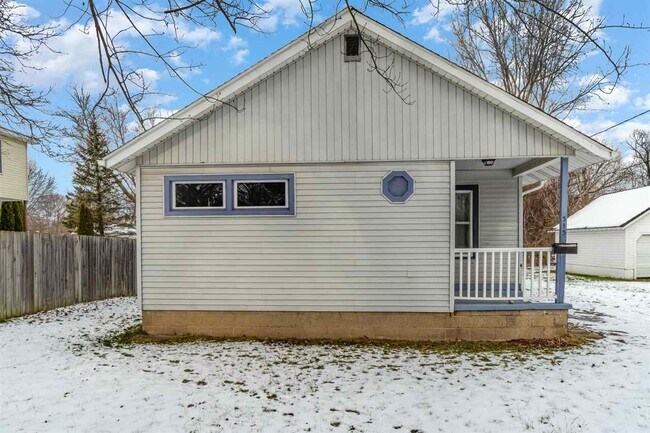 Building Photo - 313 Arbury Pl