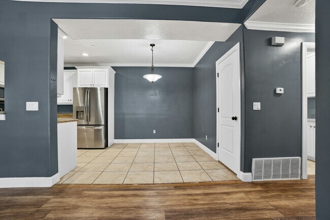 Building Photo - 203 N 1200 W