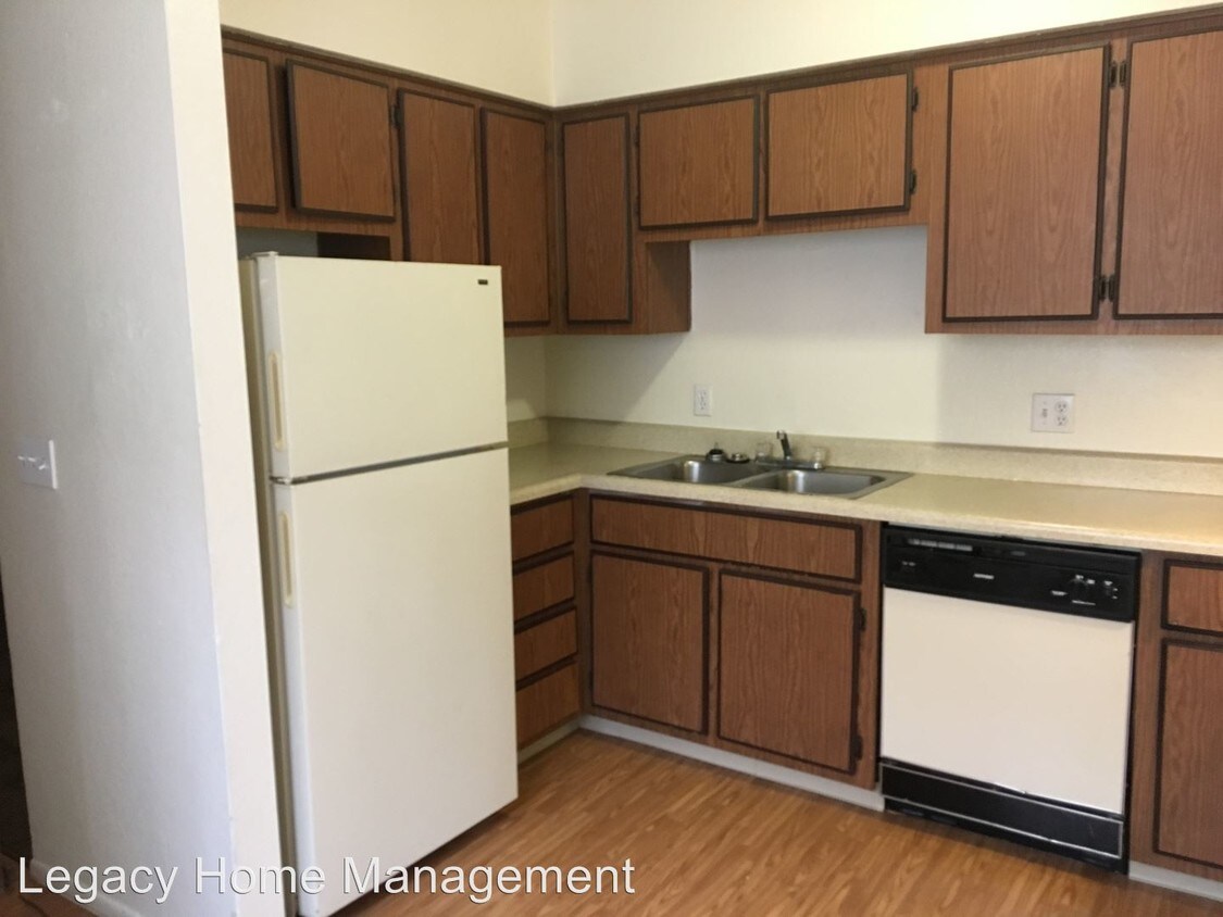 Foto principal - 2807 E Le Marche Ave