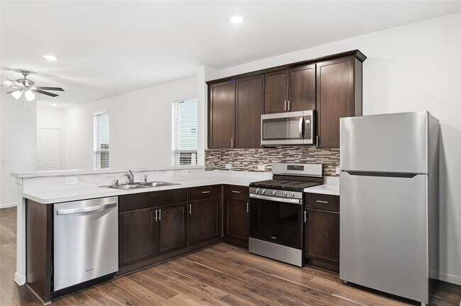 Foto del edificio - 16306 Fontana Ct
