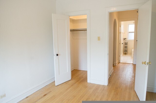 Foto del edificio - 1610 West Sunnyside-3W