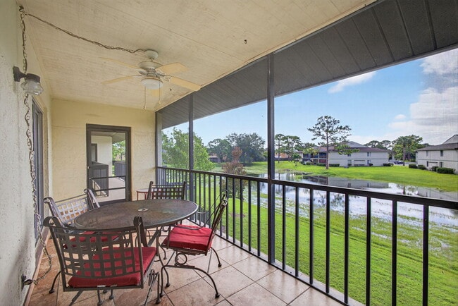 Foto del edificio - 6485 Chasewood Dr