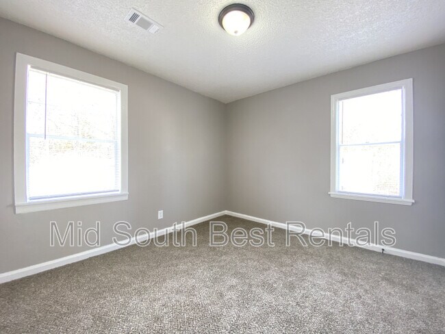 Foto del edificio - 4712 W 16th St