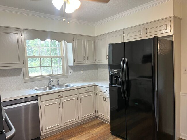 Foto del edificio - 8505 Bells Ferry Rd