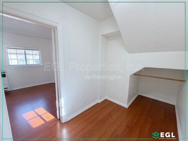 Foto del edificio - 115 N Westlake Ave