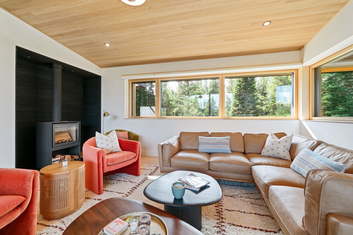 Foto principal - 730 Solitude Ln