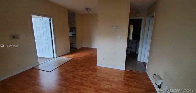 Building Photo - 860 Cypress Park Way