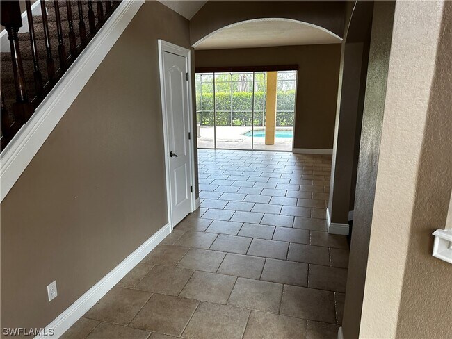 Foto del edificio - 20886 Torre Del Lago St