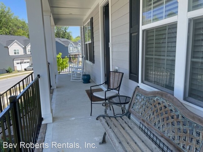 Foto del edificio - 4 br, 3.5 bath House - 1425 Barn Door Drive