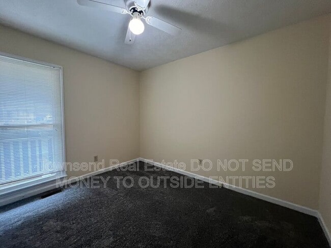 Building Photo - 5038 Linton Hall Rd