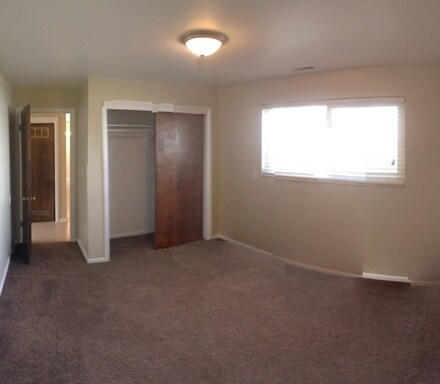 Building Photo - 5563 S 2350 W