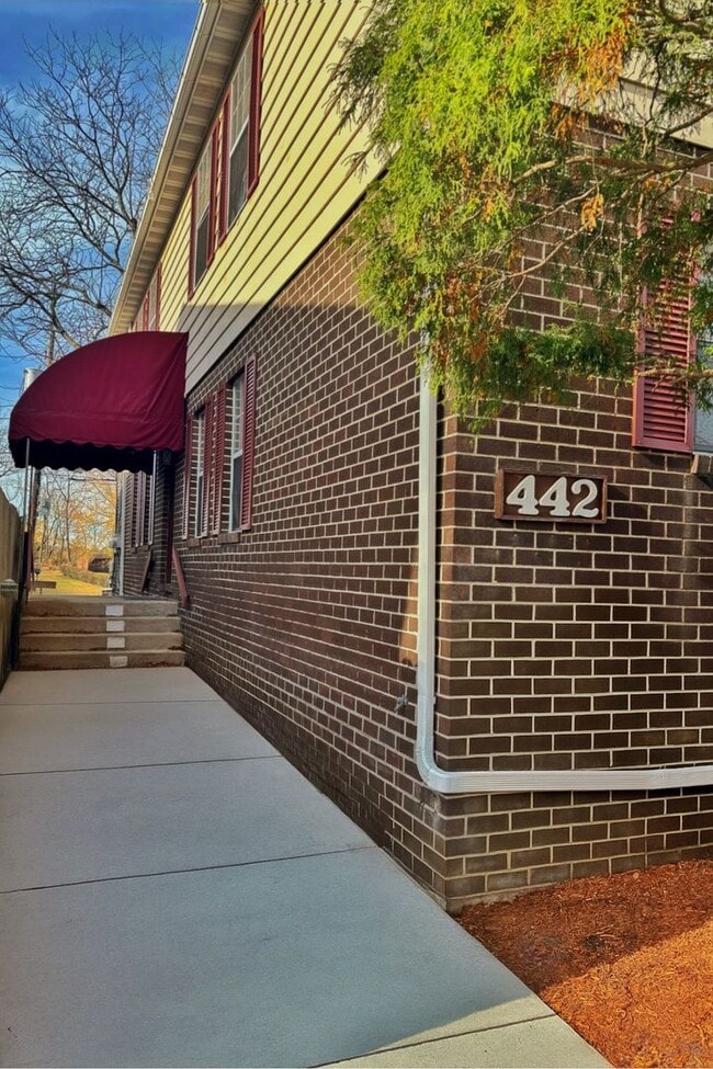 Foto del edificio - 442 S 18th St