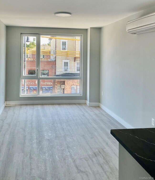 Foto del edificio - 20-22-22 College Point Blvd