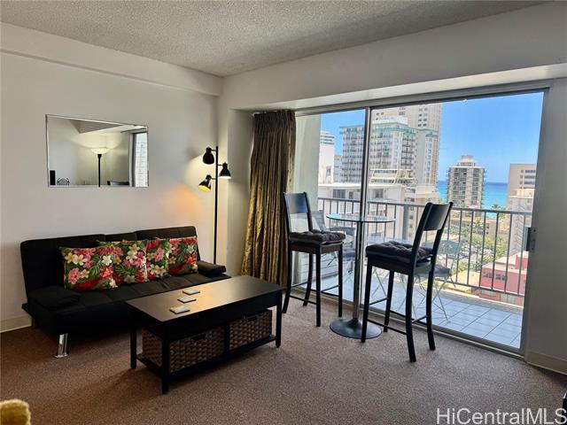 Foto del edificio - 2440 Kuhio Ave.