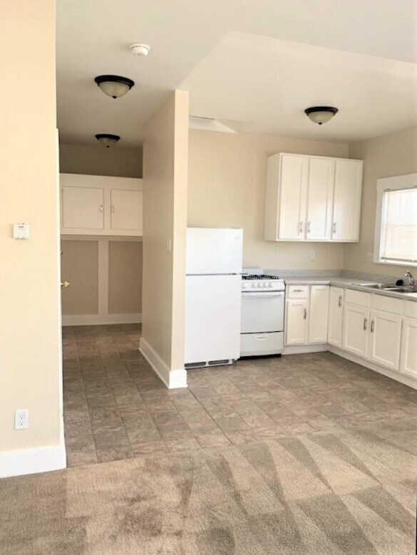 Foto principal - 626 W 7th St