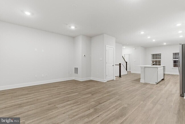 Building Photo - 5217 Water Lily Wy