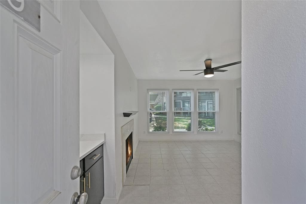 Foto principal - 6633 W Airport Blvd