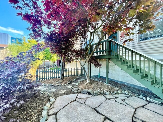 Foto del edificio - Great Townhome for rent