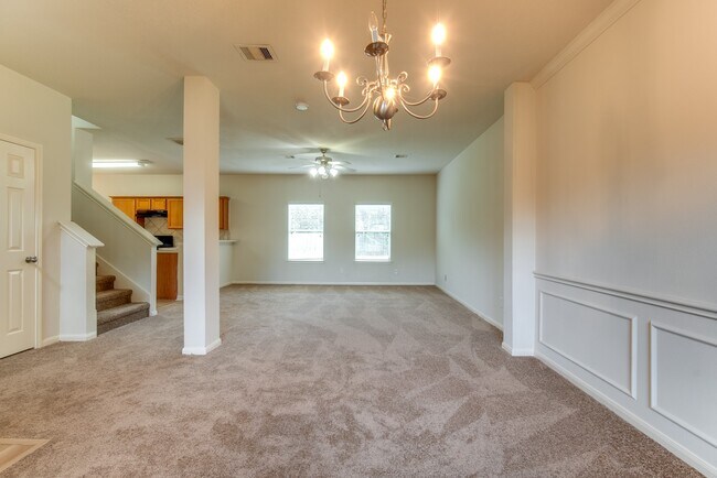 Foto del edificio - 6702 Albion Cresent Dr