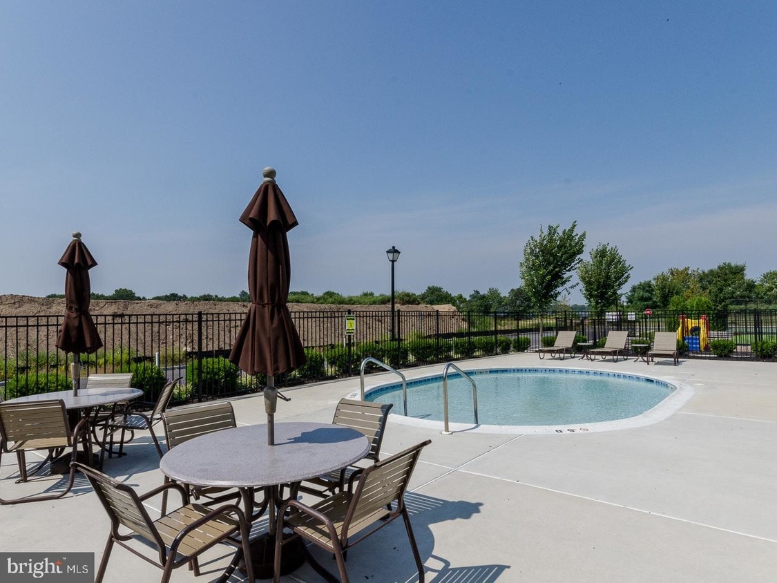 336 Lisa Way, Riverton, NJ 08077 Townhome Rentals in Riverton NJ