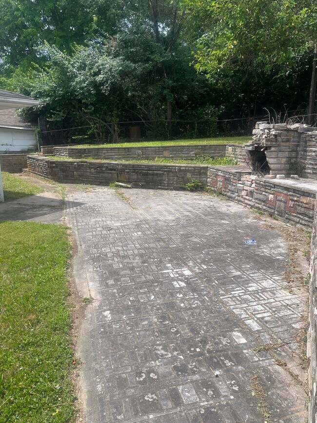 Foto del edificio - 4217 Old Riverside Dr