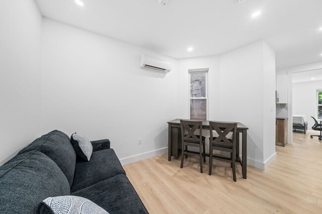 514 E188 BH LLC - 514 E188 BH LLC Apartment