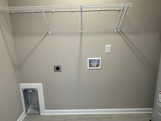 Foto del edificio - Brand new 3 bed 2 bath townhome in Smyrna