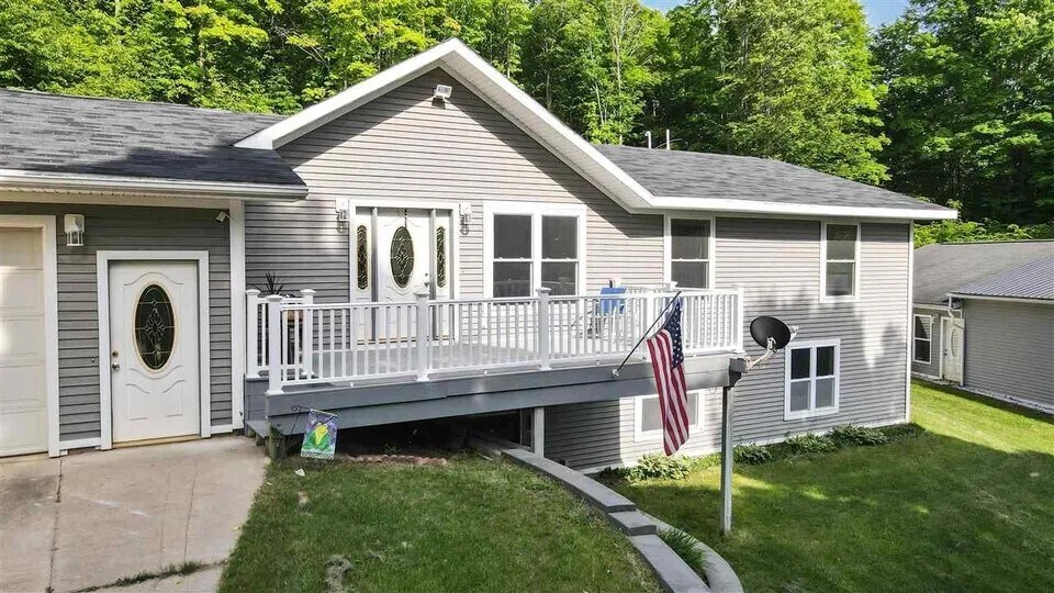 Foto principal - 2860 Pleasant Valley Ave