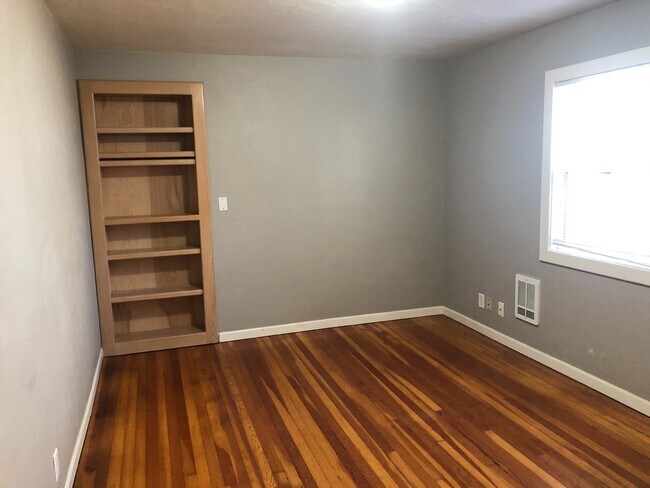 Foto del edificio - Cute 1 bedroom apartment in a great neighborhood!