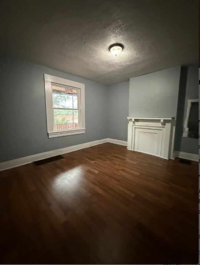 Foto del edificio - 7656 Highland Ave