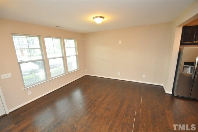 Building Photo - 1015 Midtowne Way