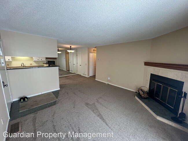 Building Photo - 2 br, 2 bath House - 1729 Fulham St. Unit C