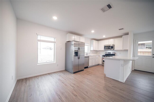 Building Photo - 4131 Zavala Ml St