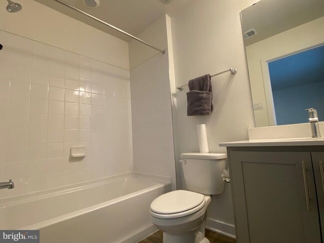 Foto del edificio - 7530 Daybreak Dr