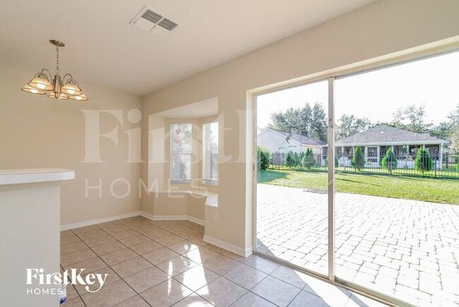 Building Photo - 6173 Skylarkcrest Dr